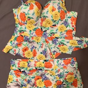 Torrid Size 1 Swim Suit 2 piece peplum top padded